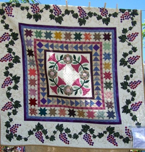 Stars and Grape Cluster Quilt